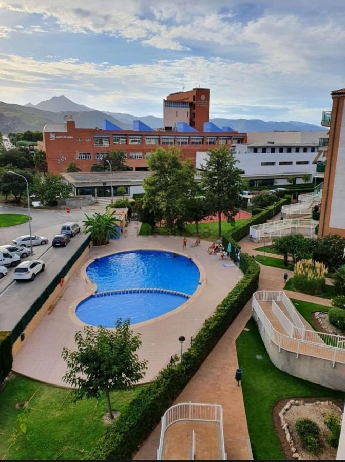 Universidad Del Mar - Alquiler Solo Familias Gandia Exterior photo